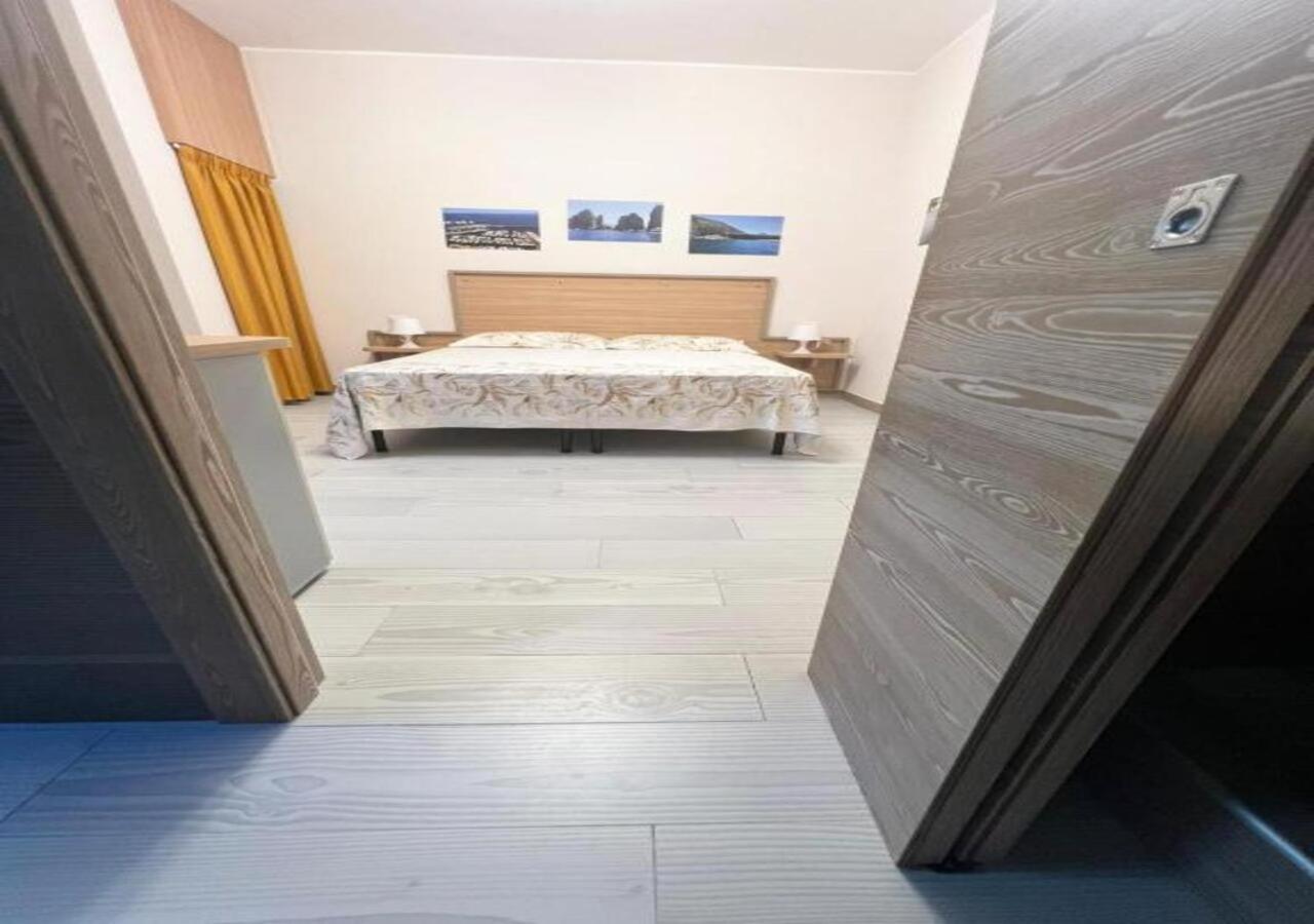 Sissi Comfort Rooms Foresteria Lombarda Monza Exteriér fotografie